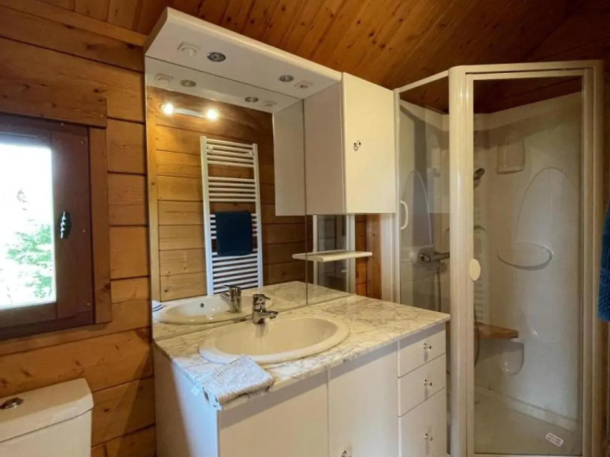 Chalet Avec Clim, Wi-Fi Et Animaux Acceptes A Saint-Bonnet-Troncais - Fr-1-489-445 0*,  France